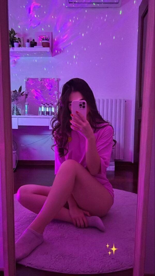 Gülay - Ataşehir Escort