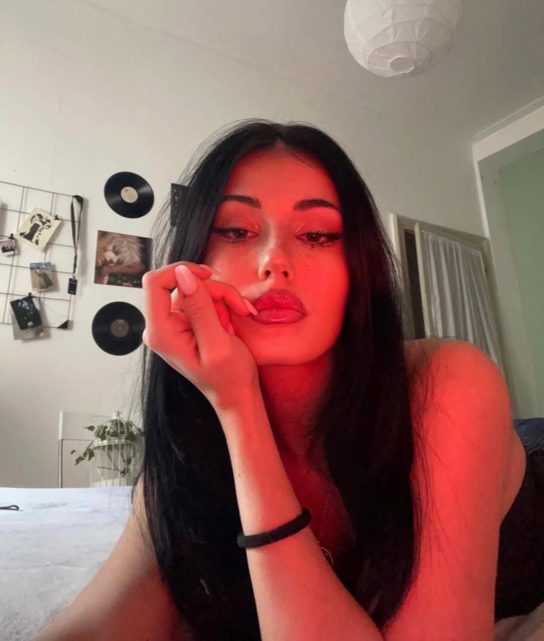 Jale - Mecidiyeköy Escort