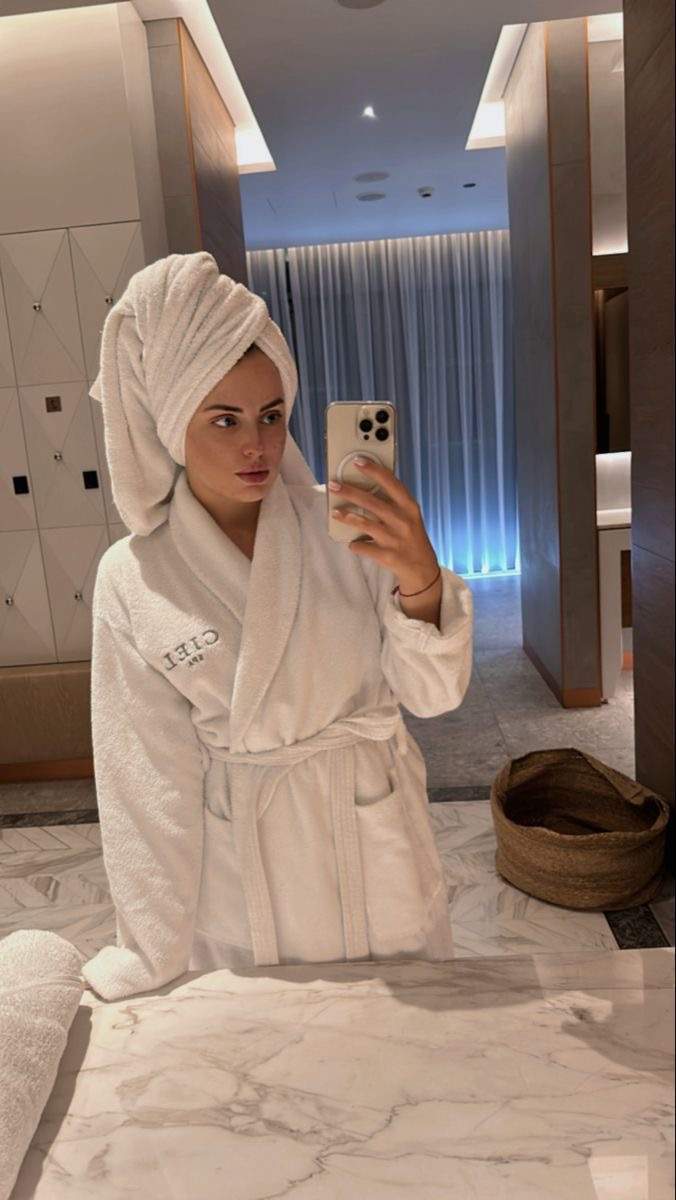 Nisa İstanbul Escort